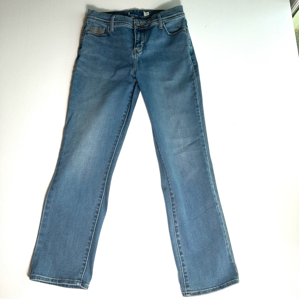 Levi’s Straight Leg Women Size 4P Denim Jeans Embroidered Pockets